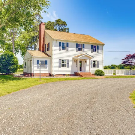 Updated Cape Charles Home ~ 2 Mi to Beachfront!