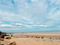 HOUSE ON THE HILLS ABOVE TROUVILLE. Panoramic sea view (and access)