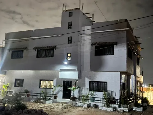 3-bedroom apartment in beautiful Sebikotane with AC, WiFi