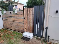 Charming studio with private courtyard Mas Provencal La Richaude附近的飯店