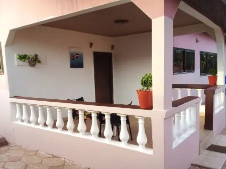 1 bedroom furnished apartment for rent in accra Отели в г. Адента Мунисипалити