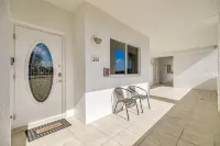 Spacious Waterfront, 3 BR/3 BA, Water Views, Walk to All