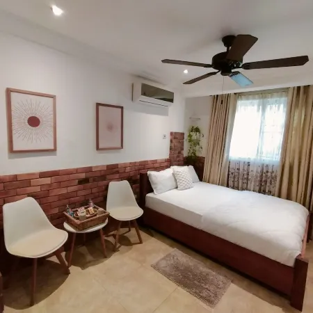 Fully Equipped Premium Studio Apartment w/ Wi-Fi and 24/7 power supply