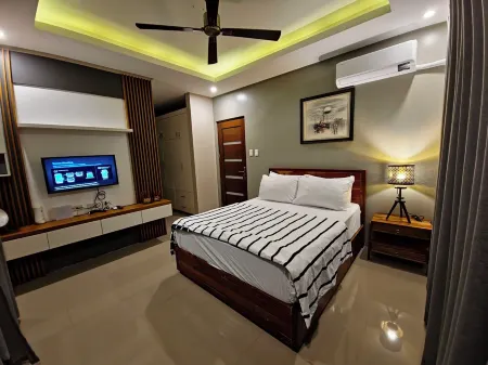 Staycation at Sandari BatulaoMountain side Living