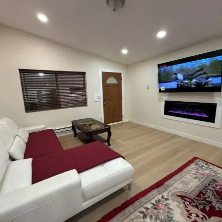 Charming 2-bedroom house Sleep 6 with WiFi in Ely Отели в г. Эли
