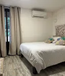 BEL Appartement Dans Propriété DE Caractère, Avec Piscine Chauffée