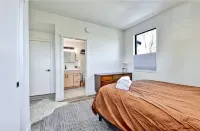 Pine guest suite in Fairhaven