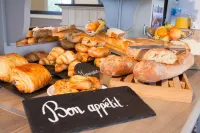 Brit Hotel Lannion-Perros Guirec - breakfast