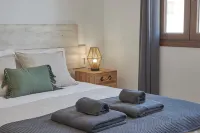 Calero Surfin - Shared Pool, 10 Min to Harbour