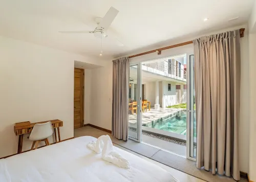 3BR/2Bath Spacious Villa in Town w/ Pool & Jacuzzi