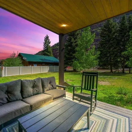Guest Fave - 3-Bedroom Home in Ouray Near River Trail - Fiber/King Beds/Sleeps 6