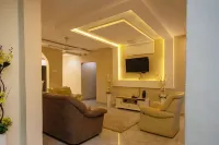 2 bedrooms apartment, 4 guests, Starlink WiFi, DSTV, Netflix, free parking