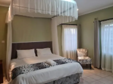 The Cottage: 3 bedrooms. Rest & Peace Assured のホテル