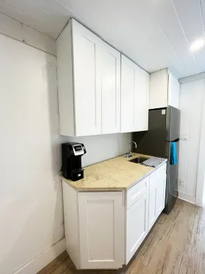 Ocean front loft. Отели в г. 