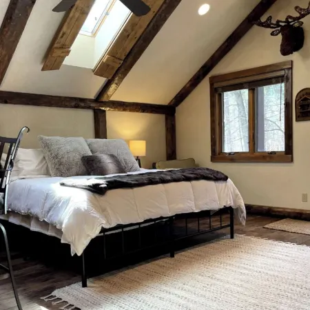 Cozy 1-bedroom cottage on the lake + Dock in charming Crosslake
