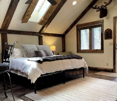 Cozy 1-bedroom cottage on the lake + Dock in charming Crosslake