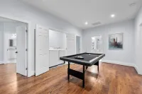 Luxury 5BR Home • Built 2022 • Near Buckhead & Midtown Hotels in North Druid Hills