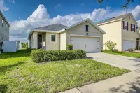 Peaceful 2BR Home w/ Modern Comforts in Riverview - Homestays