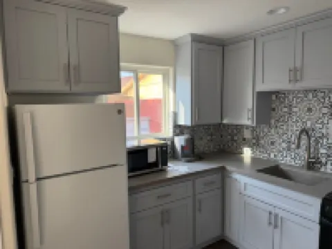 Charming 1-bedroom house with WiFi and AC in El Monte