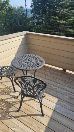 SKI IN - SKI OUT@ SEVEN SPRINGS FRESH TRACKS! AUTUMN FEST GETAWAY! TOP MOUNTAIN