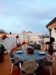 Penthouse in the Historic Center 70m from the Train Station, 700m. from the Sea