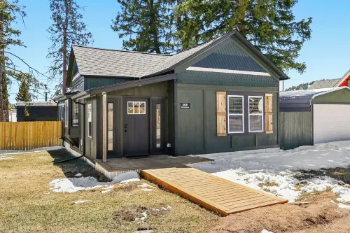 Newly Rennovated • Walking Distance to Downtown • Cripple Creek Donkies