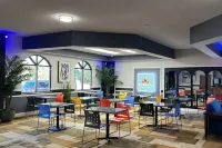 Coratel Inn and Suites By Jasper Eagan St Paul Airport & Mall of America - Wifi