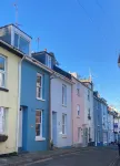 Fisherman's Cottage - seconds from the sea, harbour & restaurants. Hotels in 