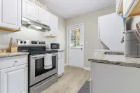 The Tulip in Midtown