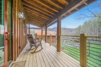 Husky Hideaway - Mountain views, Pet-friendly, Wi-Fi, and King Bed.