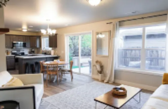 3-bedroom townhome with patio and attached 2car garage, close to hospitals