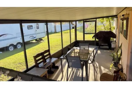 Cozy home in Buenaventura Lakes, Fl