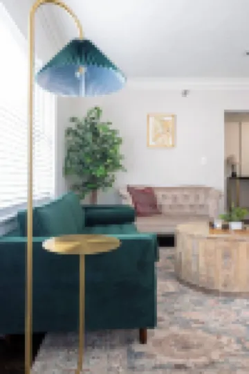 Elegant/Entire Unit/1 Bedroom