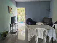 Equipped apartment, in a quiet and safe area surrounded by nature. Hotels in Golfito