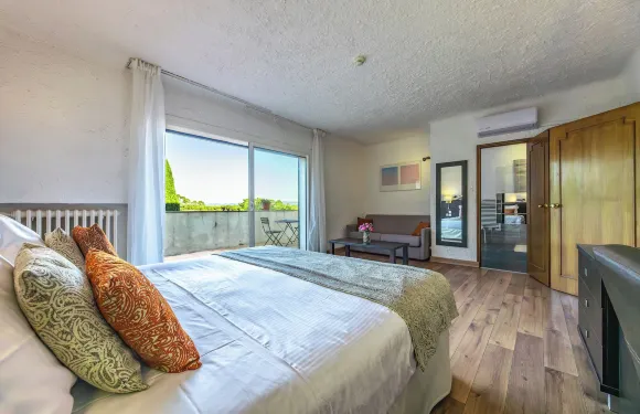 拉克酒莊多媒體公寓酒店