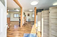 Cozy Cottage Studio Stunning Mountain Views!