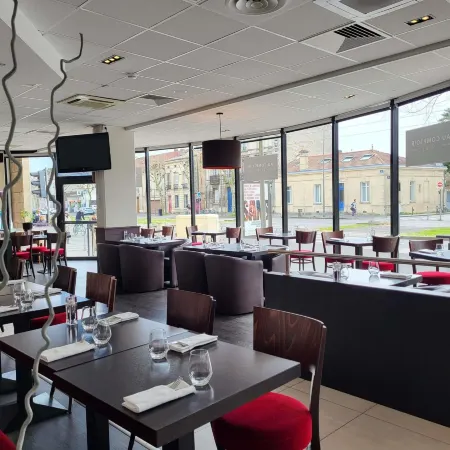 Ibis Styles Bordeaux Mériadeck Отели рядом с достопримечательностью «Кафедральный собор Святого Андрея»