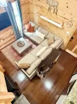 Romantic Cabin Hideaway — Outdoor Rain Shower, Soaking Tub & Fire Pit