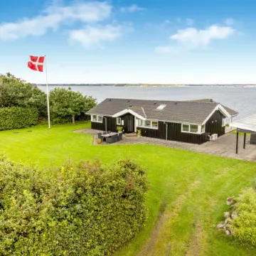 "Næwe" - 10m to the Fjord