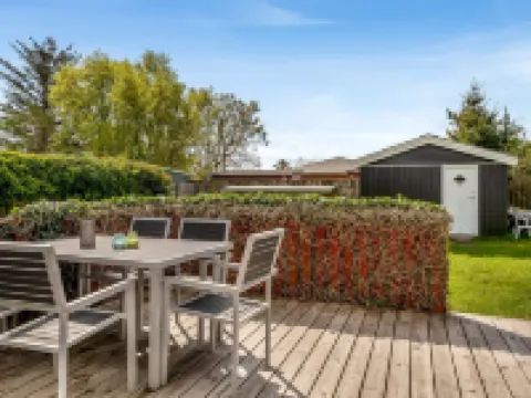 "Ingobert" - 50m from the Sea