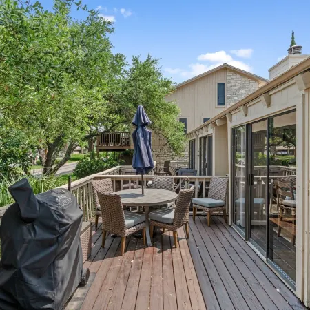 Lakeside condo Retreat in Horseshoe Bay