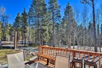 Charming Leadville Retreat w/ Private Hot Tub - WiFi