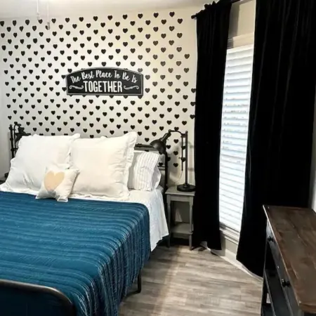 Spacious 3 BDRM for 9 - SA & NB