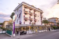 Hotel Germania - Parvekkeita