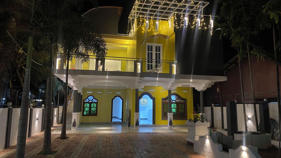 Hotel Jay R