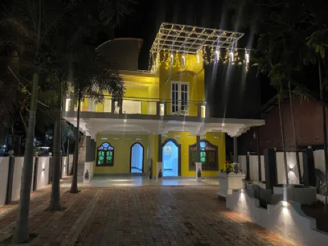 Hotel Jay R Hotels near Dutch Bay