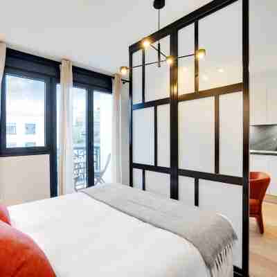 Studio Sleek & Refined - Levallois-Perret Rooms
