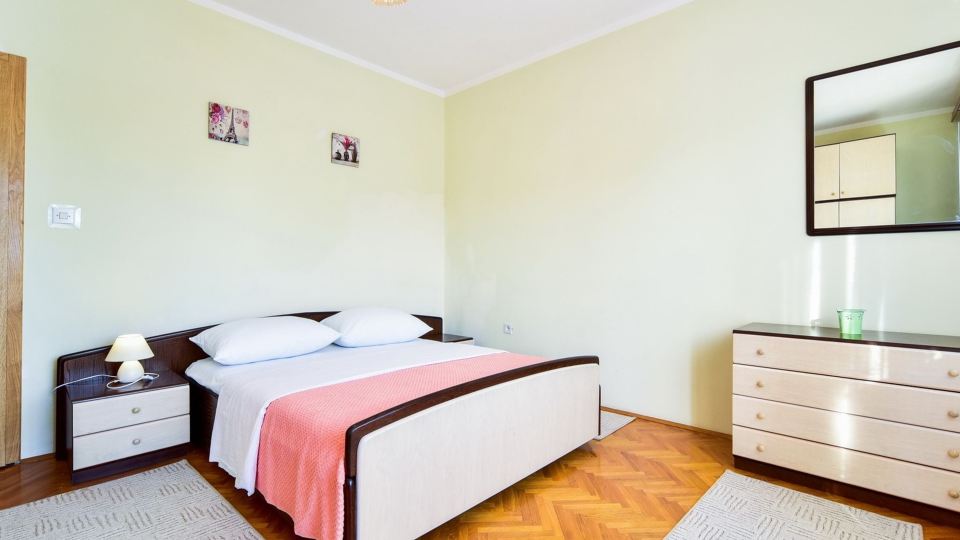 Apartment in Slivnica with Private Pool