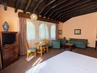 Hotel Park Villa Hotels near Chapultepec Forest