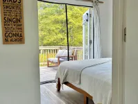 Amazing Views • 7 Acres • Creek • Hot Tub • 30 Min to All Star Village 富蘭克林酒店